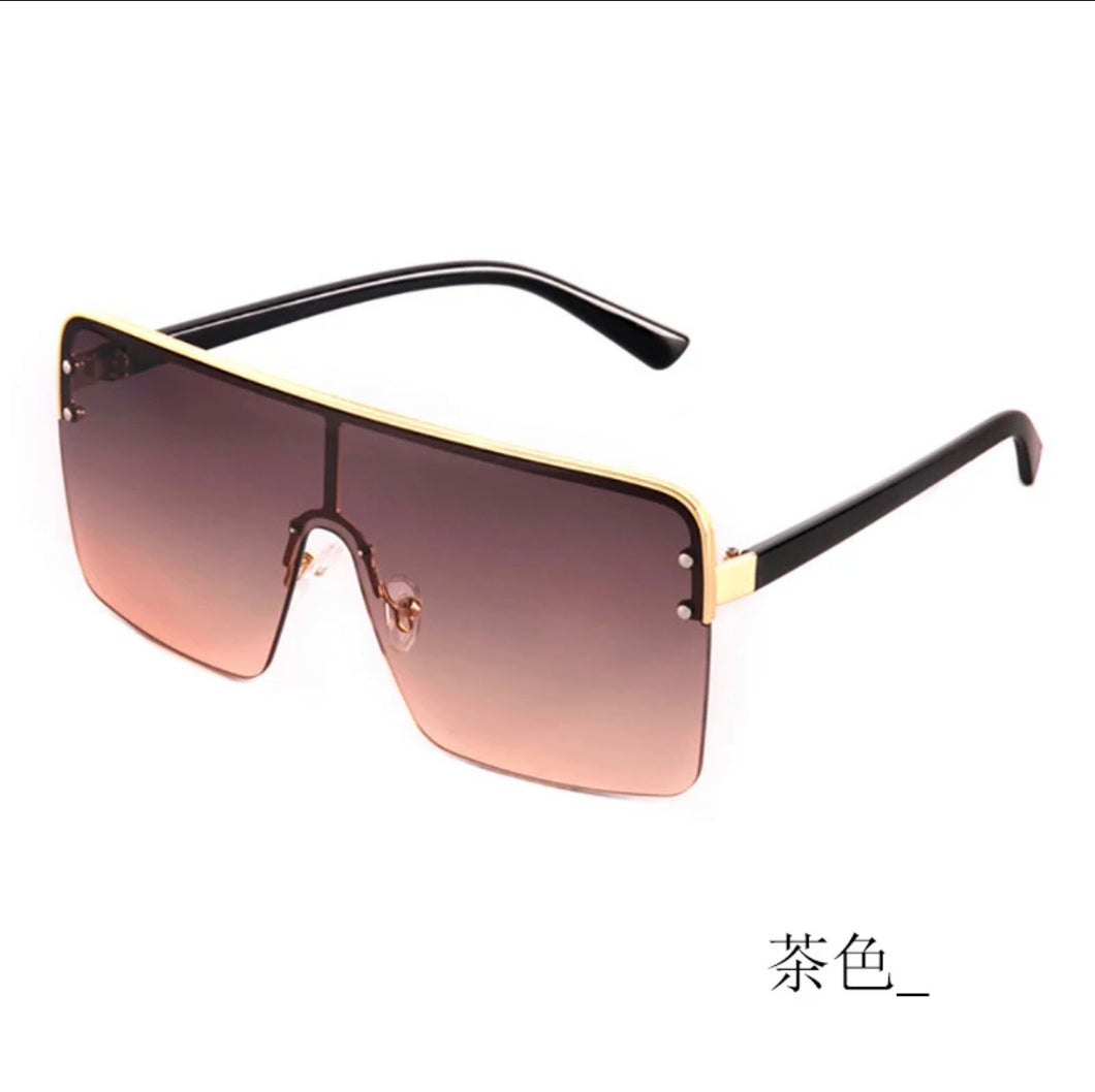 Oversized gradient sunglasses